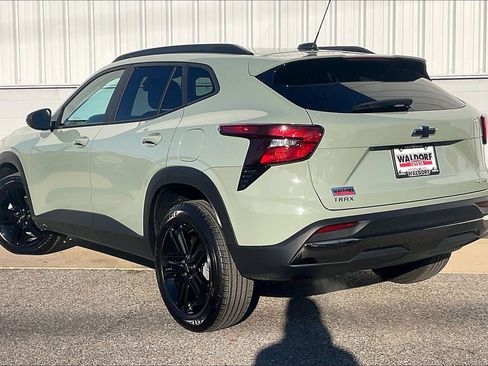 Used 2025 Chevrolet Trax ACTIV image 15