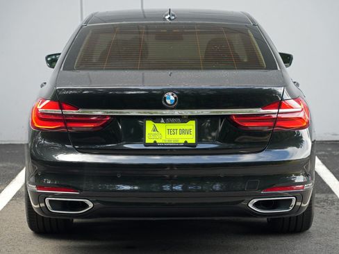 Used 2019 BMW 740i RWD image 53