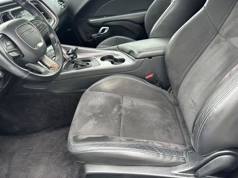 Used 2019 Dodge Challenger GT w/ Plus Package image 12