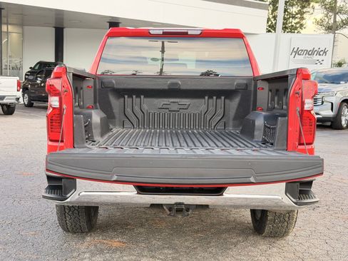 Used 2024 Chevrolet Silverado 1500 LT AWD/4WD image 32