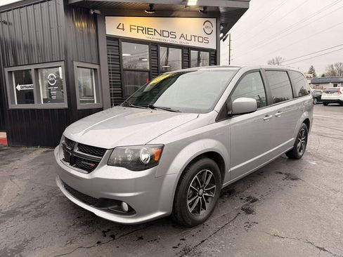 Used 2018 Dodge Grand Caravan SE image 1