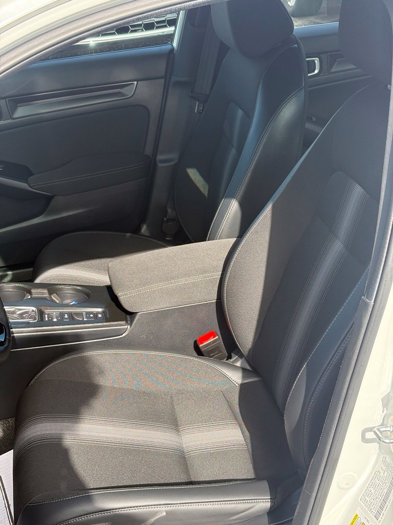 Used 2024 Honda Civic Sport image 9