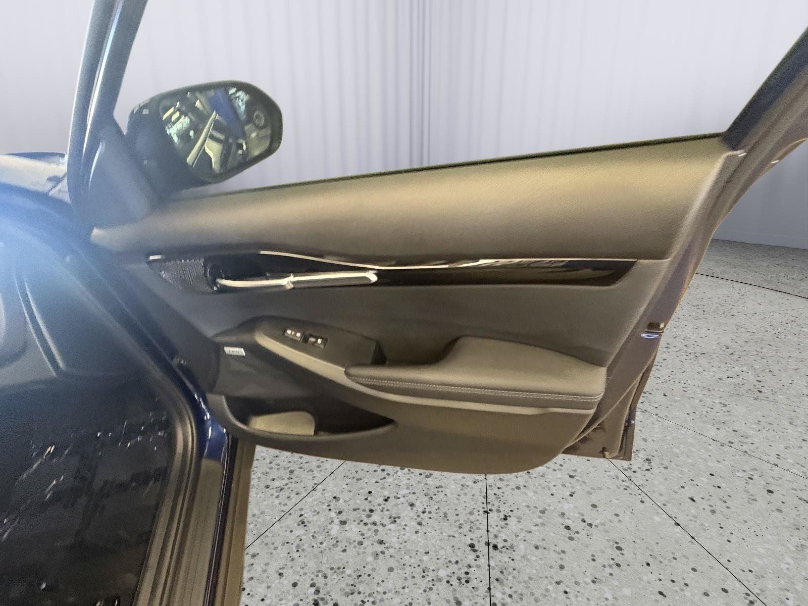 Used 2024 Kia Seltos SX w/ SX Sunroof Package AWD/4WD image 14