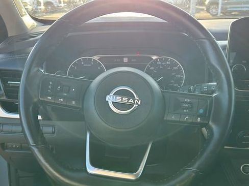 Used 2023 Nissan Rogue SL w/ SL Premium Package image 20