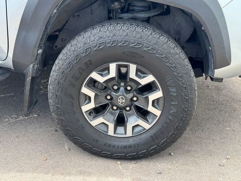 Used 2023 Toyota Tacoma TRD Off-Road image 21