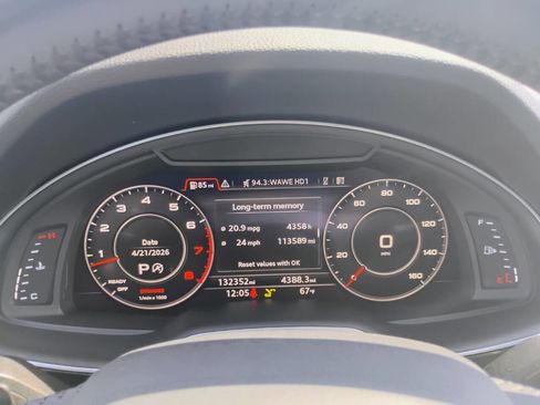 Used 2019 Audi Q7 3.0T Prestige w/ Prestige Package AWD/4WD image 20