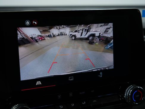 New 2026 GMC Canyon Elevation RWD image 35