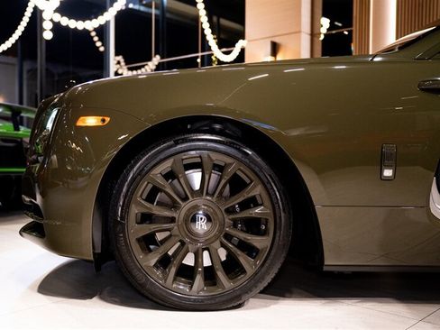 Used 2021 Rolls-Royce Dawn RWD image 10