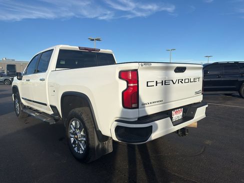 Used 2024 Chevrolet Silverado 3500 High Country w/ High Country Premium Package image 7
