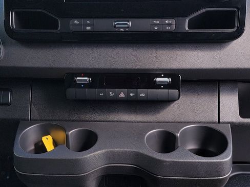 New 2025 Mercedes-Benz Sprinter 2500 image 13