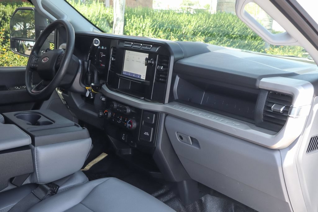 Used 2024 Ford F250 XL w/ XL Chrome Package RWD image 41