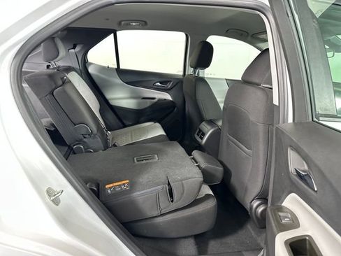 Used 2023 Chevrolet Equinox LS image 27