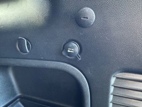 Used 2021 Jeep Grand Cherokee Limited image 40