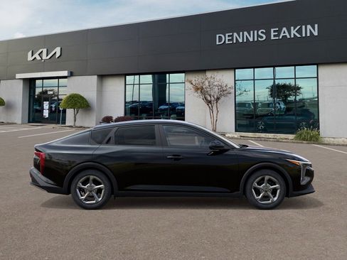 New 2026 Kia K4 LXS image 7