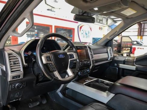 Used 2017 Ford F350 Lariat image 5