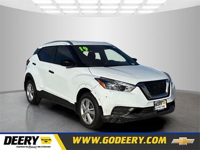 Used 2019 Nissan Kicks S w/ Exterior Electronics Package