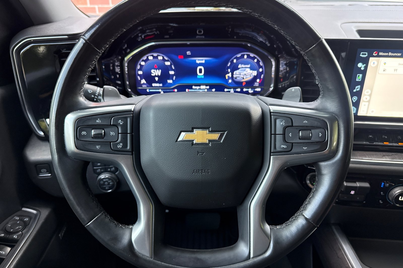 Used 2023 Chevrolet Silverado 1500 LTZ w/ LTZ Convenience Package II AWD/4WD image 28