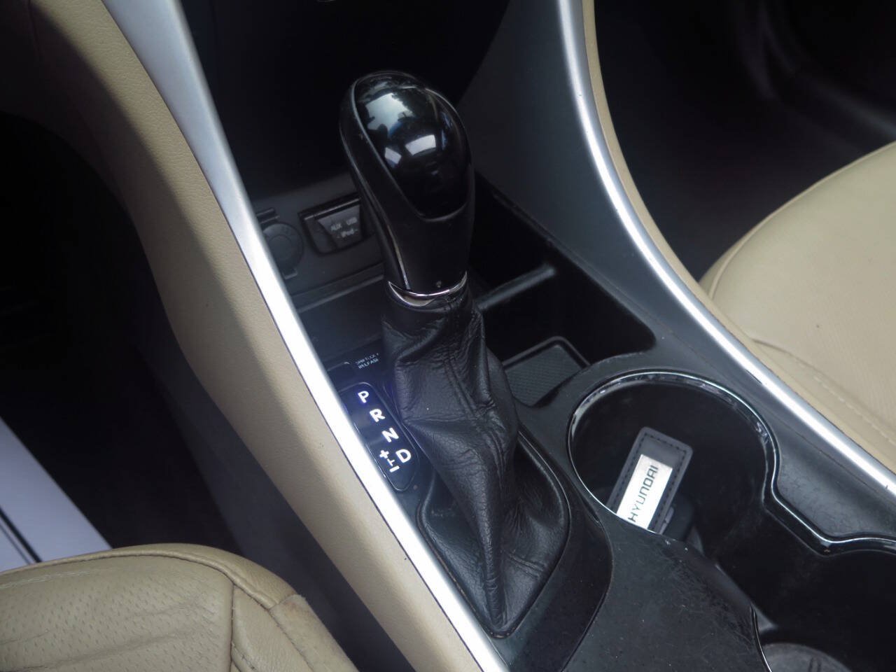 Used 2013 Hyundai Sonata Limited w/ Premium Pkg FWD image 14