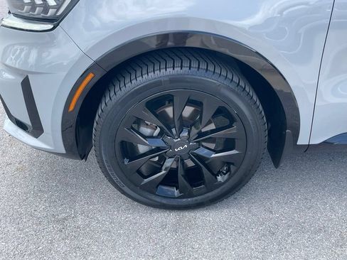 Certified 2022 Kia Sorento S FWD image 34