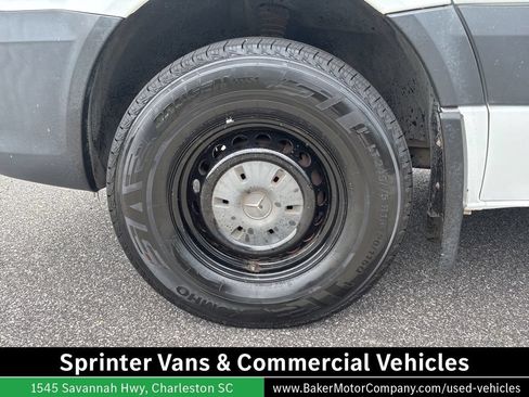 Used 2016 Mercedes-Benz Sprinter 2500 image 13