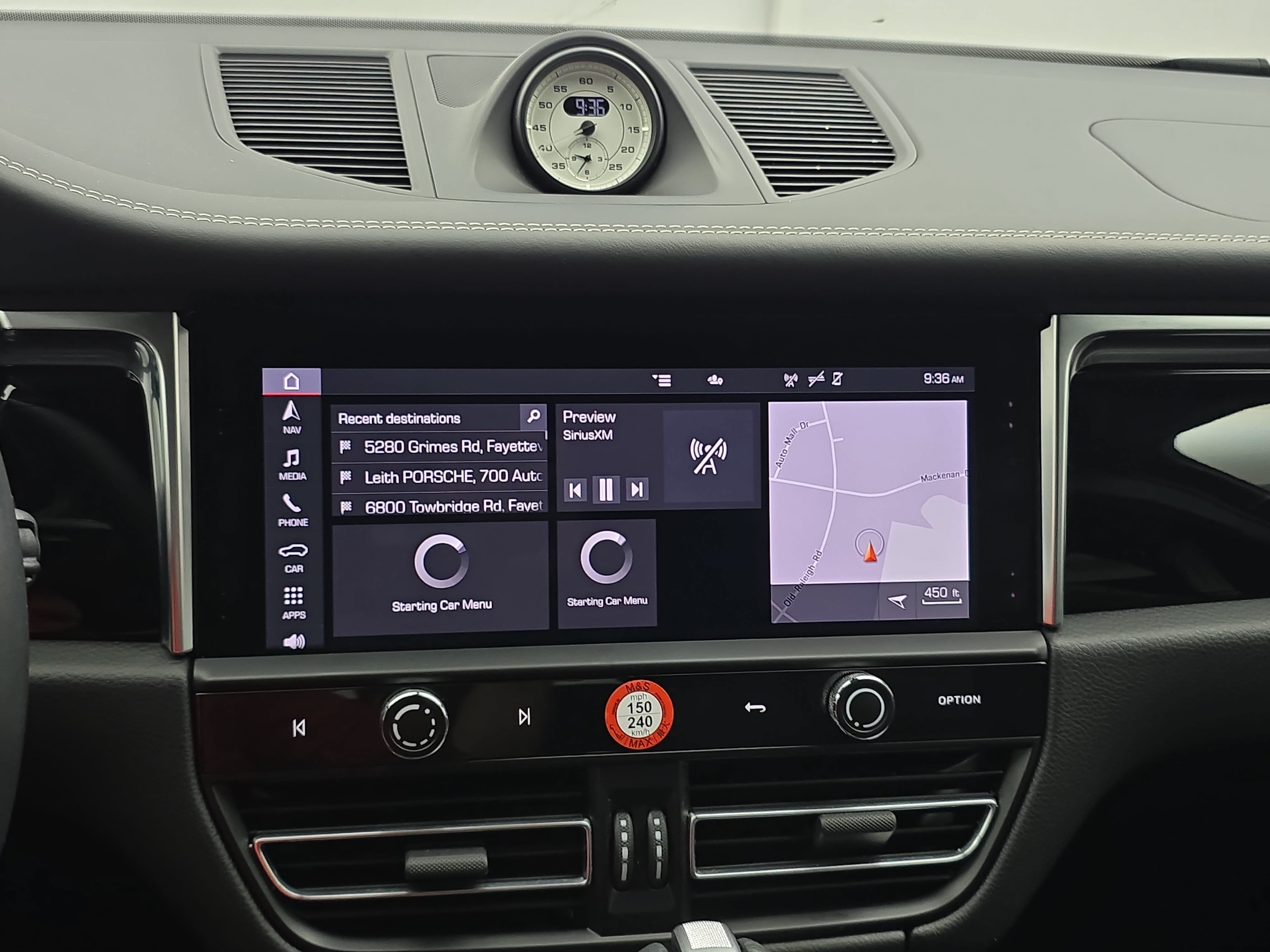 Certified 2024 Porsche Macan S AWD/4WD image 22