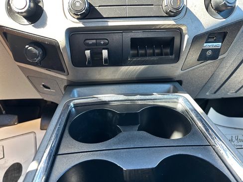 Used 2016 Ford F250 XLT w/ Camper Package image 16