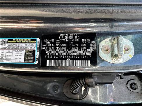Used 2022 Kia Telluride SX w/ Towing Package FWD image 30