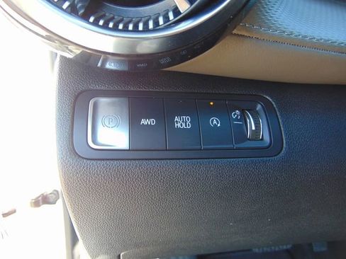 Used 2025 Chevrolet Equinox LT w/ Convenience Package II image 19