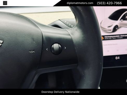 Used 2018 Tesla Model 3 Long Range RWD image 31