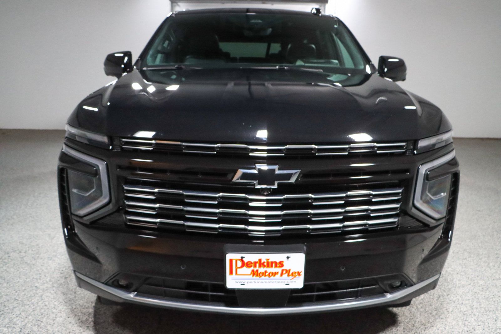 Used 2025 Chevrolet Tahoe High Country w/ Sun And Tow Package AWD/4WD image 4