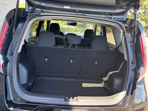 Used 2025 Kia Soul LX w/ LX Technology Package image 31