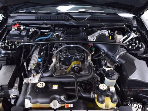 Used 2009 Ford Mustang Shelby GT500 RWD image 31