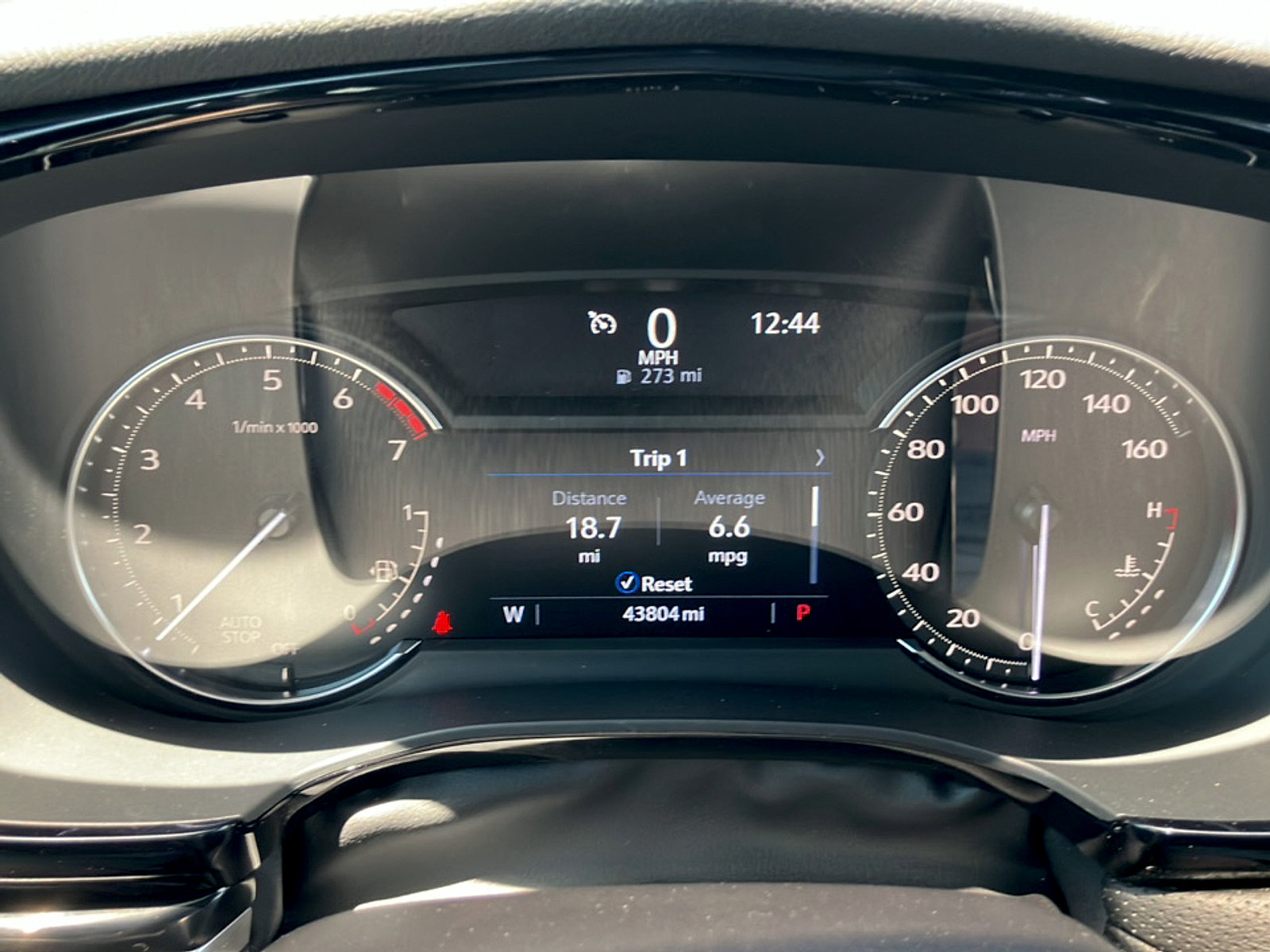 Used 2023 Cadillac XT6 Luxury w/ LPO, Floor Liner Package FWD image 28