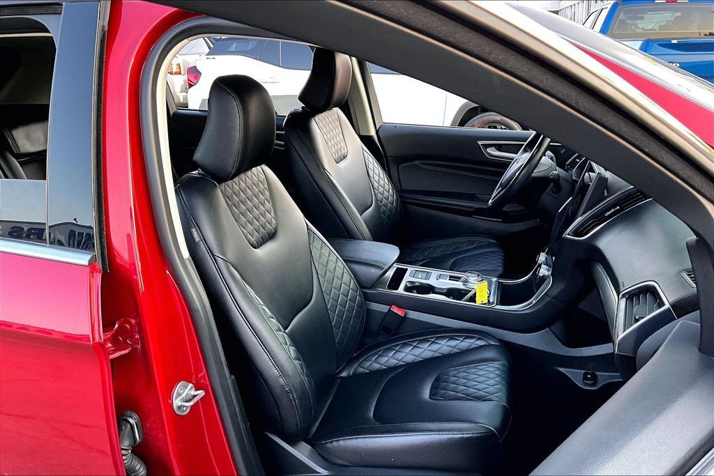 Used 2024 Ford Edge Titanium AWD/4WD image 27