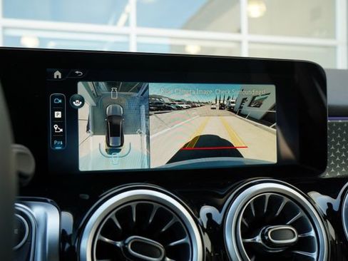 Certified 2025 Mercedes-Benz GLB 250 image 20