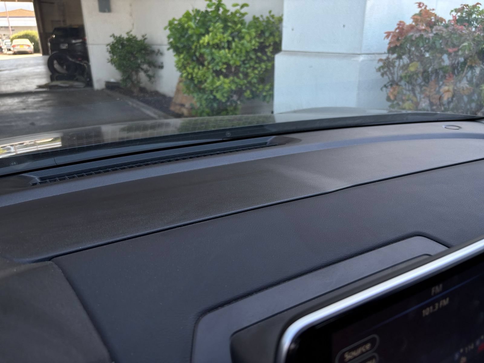 Used 2025 Nissan Sentra SV FWD image 16