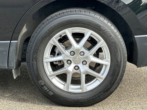 Used 2022 Chevrolet Equinox LT w/ Driver Convenience Package AWD/4WD image 33