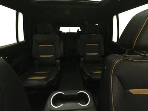 Used 2022 GMC Yukon XL AT4 AWD/4WD image 33
