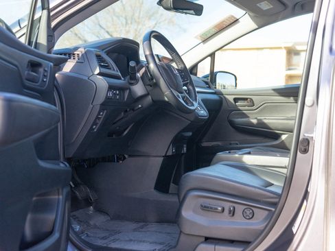 Used 2024 Honda Odyssey EX-L image 11