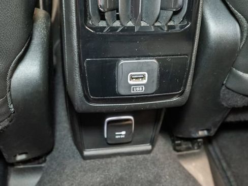 Used 2025 Jeep Compass Limited AWD/4WD image 29