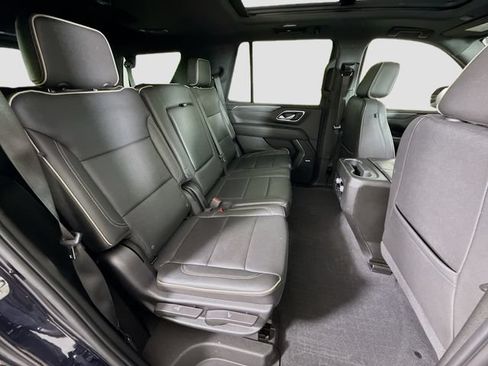 Used 2023 GMC Yukon SLT AWD/4WD image 29
