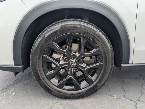 Used 2024 Honda HR-V Sport image 34