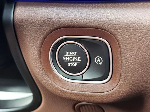 New 2026 Mercedes-Benz GLS 450 4MATIC image 28