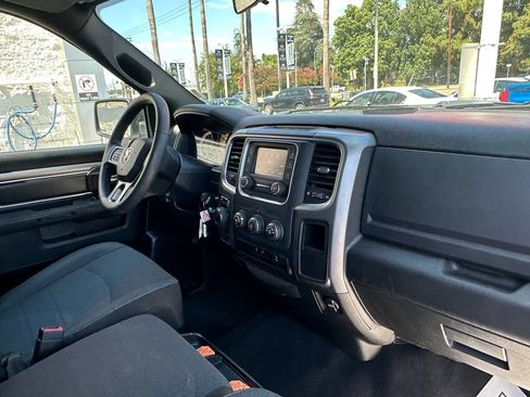 Used 2024 RAM 1500 Warlock AWD/4WD image 13
