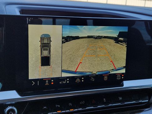 Used 2025 GMC Sierra 1500 Elevation w/ Preferred Package RWD image 15
