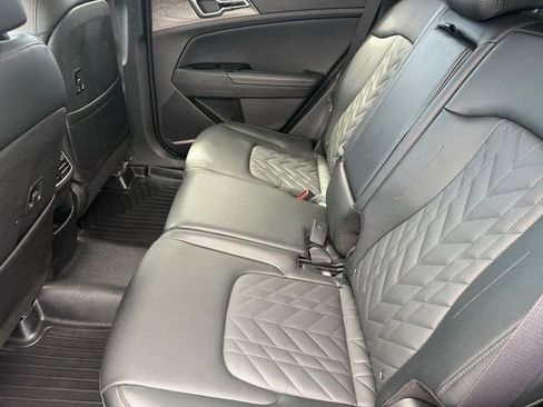 Used 2024 Kia Sportage X-Line AWD/4WD image 10