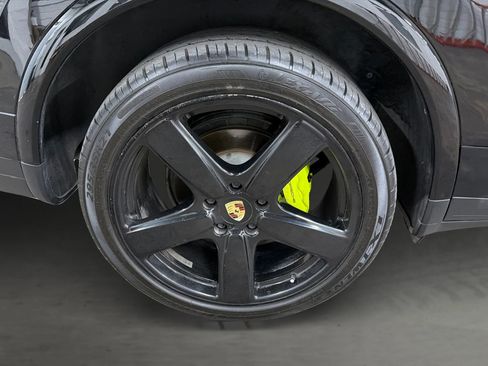 Used 2017 Porsche Cayenne S AWD/4WD image 44