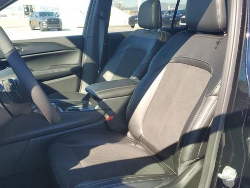 New 2025 Jeep Grand Cherokee L Altitude image 20