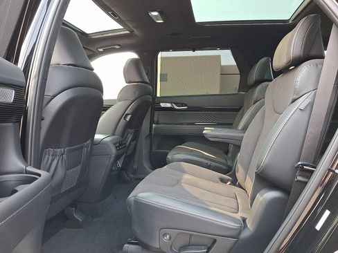 Used 2025 Hyundai Palisade Calligraphy AWD/4WD image 11