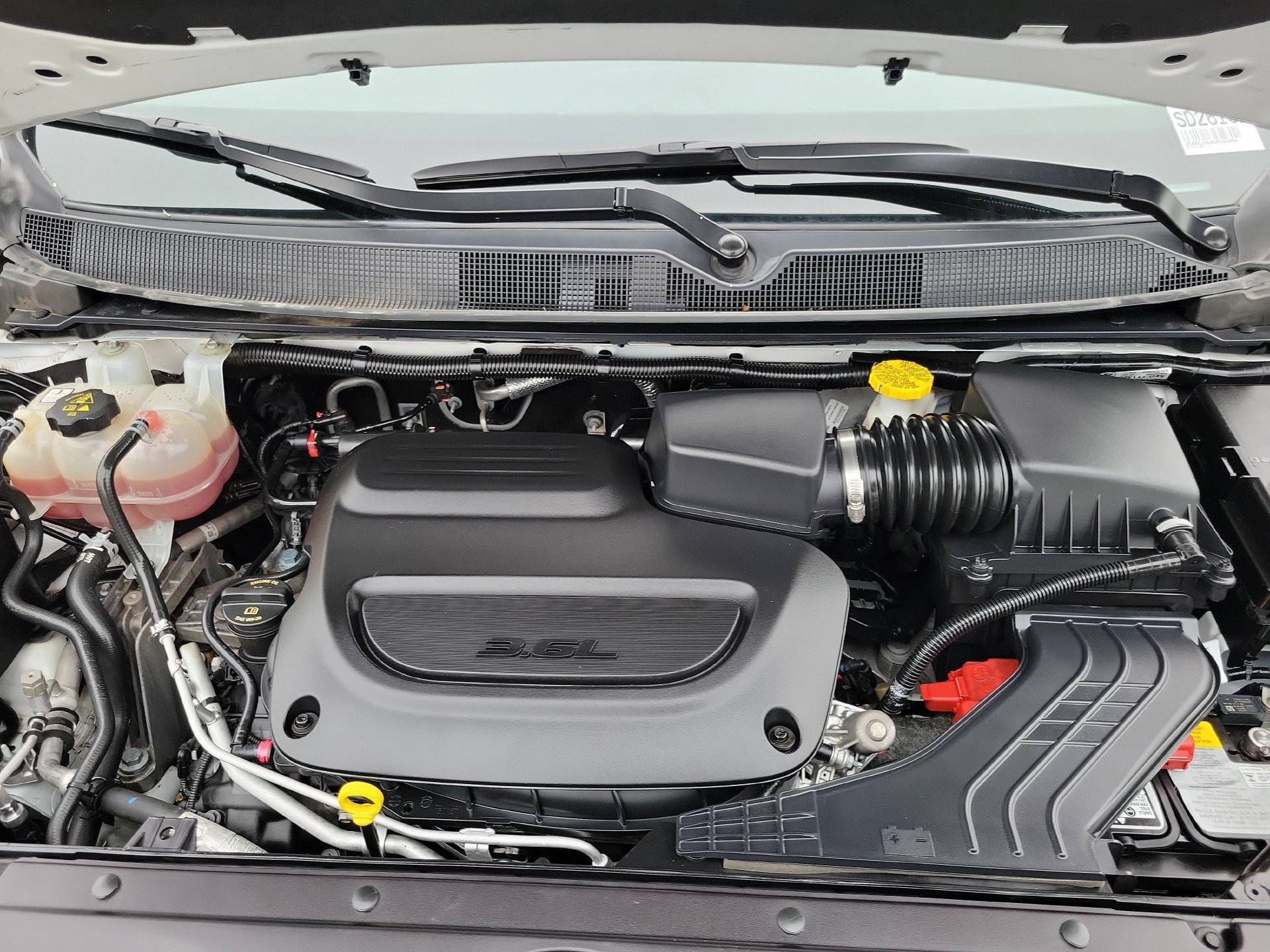 Certified 2025 Chrysler Pacifica Select FWD image 22